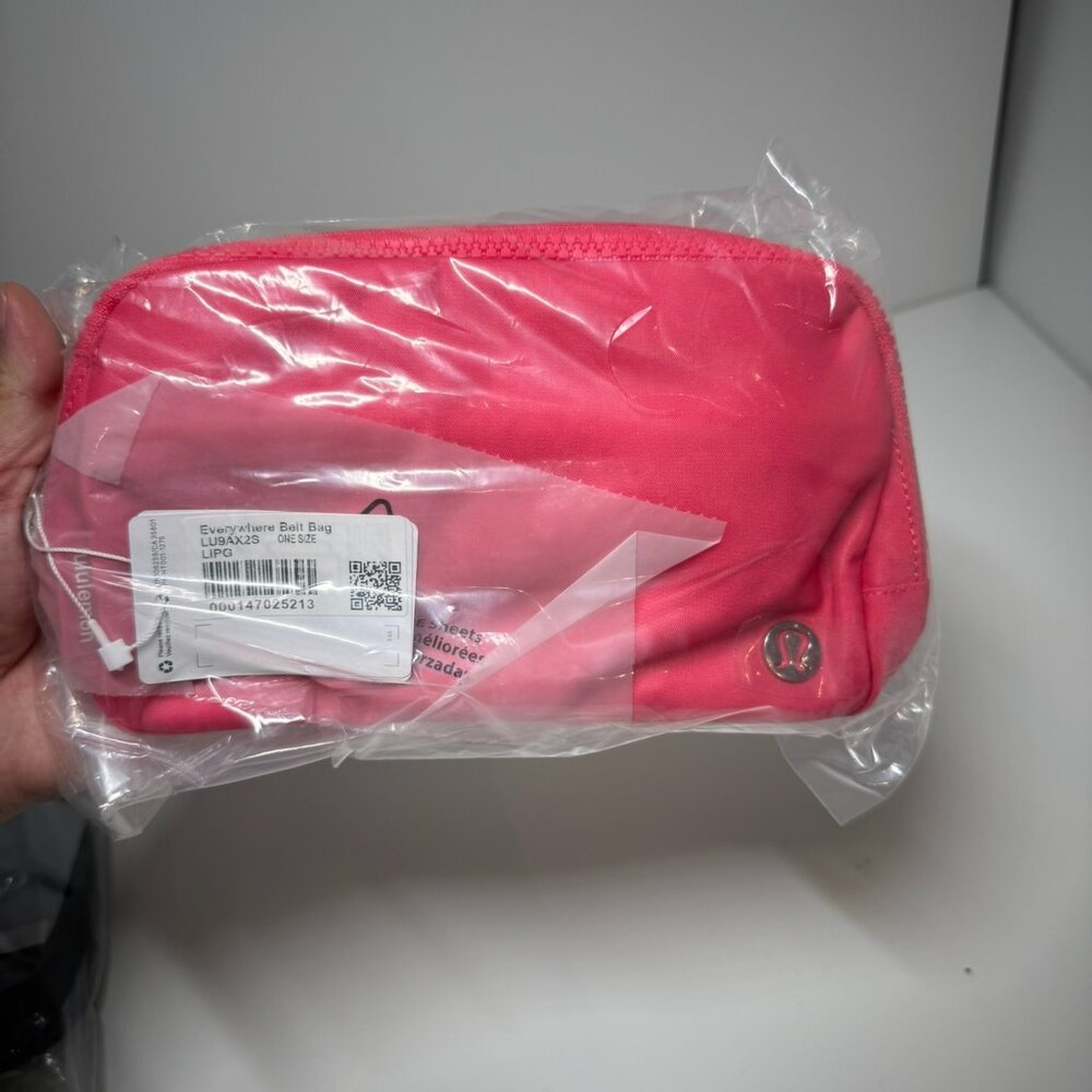 Lululemon Everywhere Belt Bag 1L Lip Gloss Color